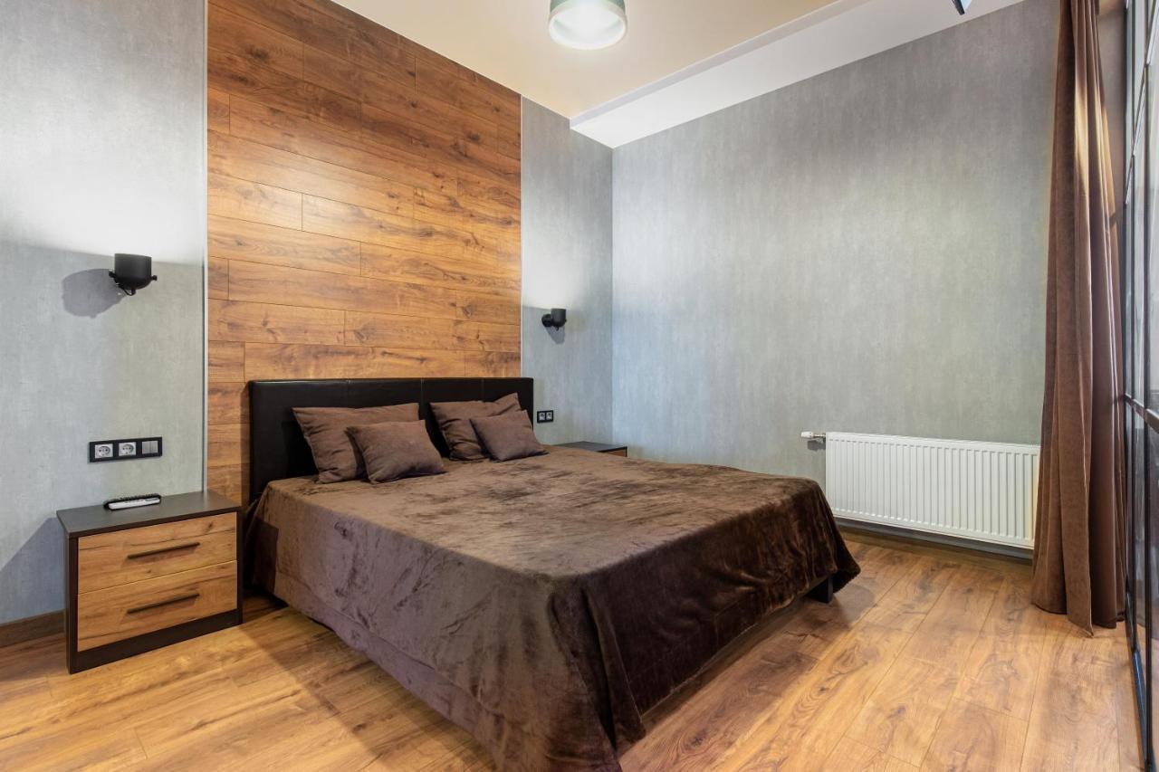 Sea Symphony Wood Style Apartment Одесса Экстерьер фото
