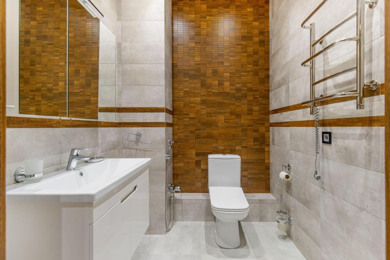 Sea Symphony Wood Style Apartment Одесса Экстерьер фото